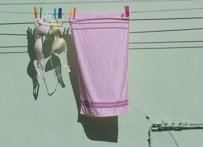 Friderike Heuer • -On the Line