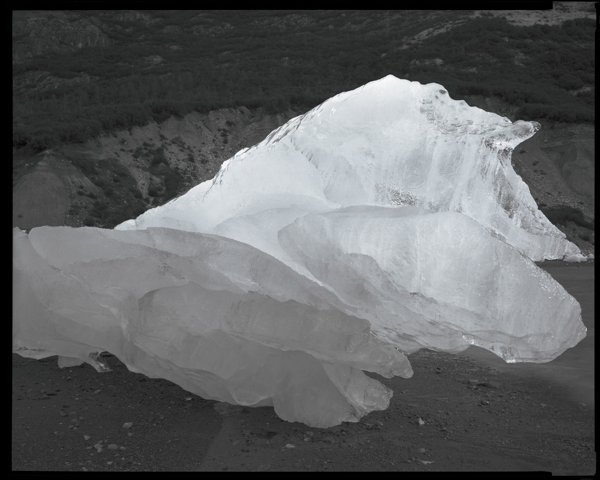 69-Glacier Bay-Breaking Ice Wave