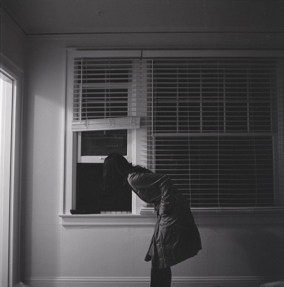 Mag Floyd • Through the Blinds