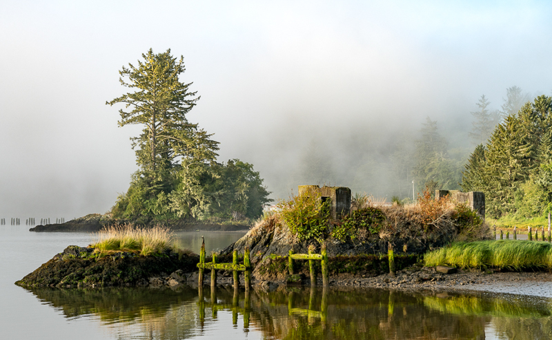 17_Morning_on_the_Dock