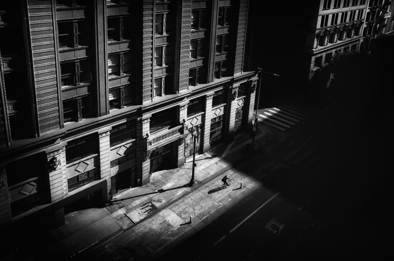 Daniel Sackheim • Ghost Town